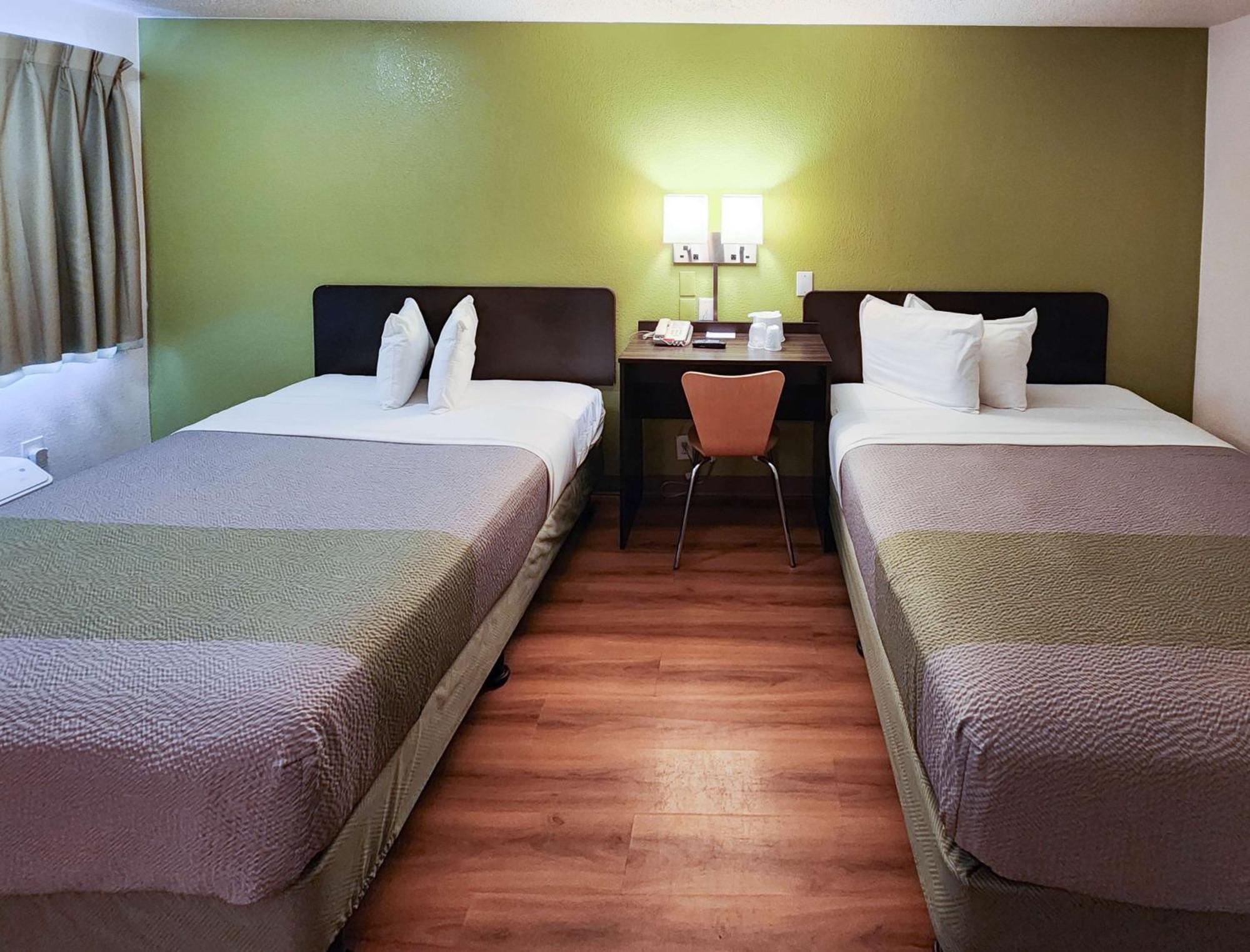 Hotel 6-baytown, Tx - Baytown East