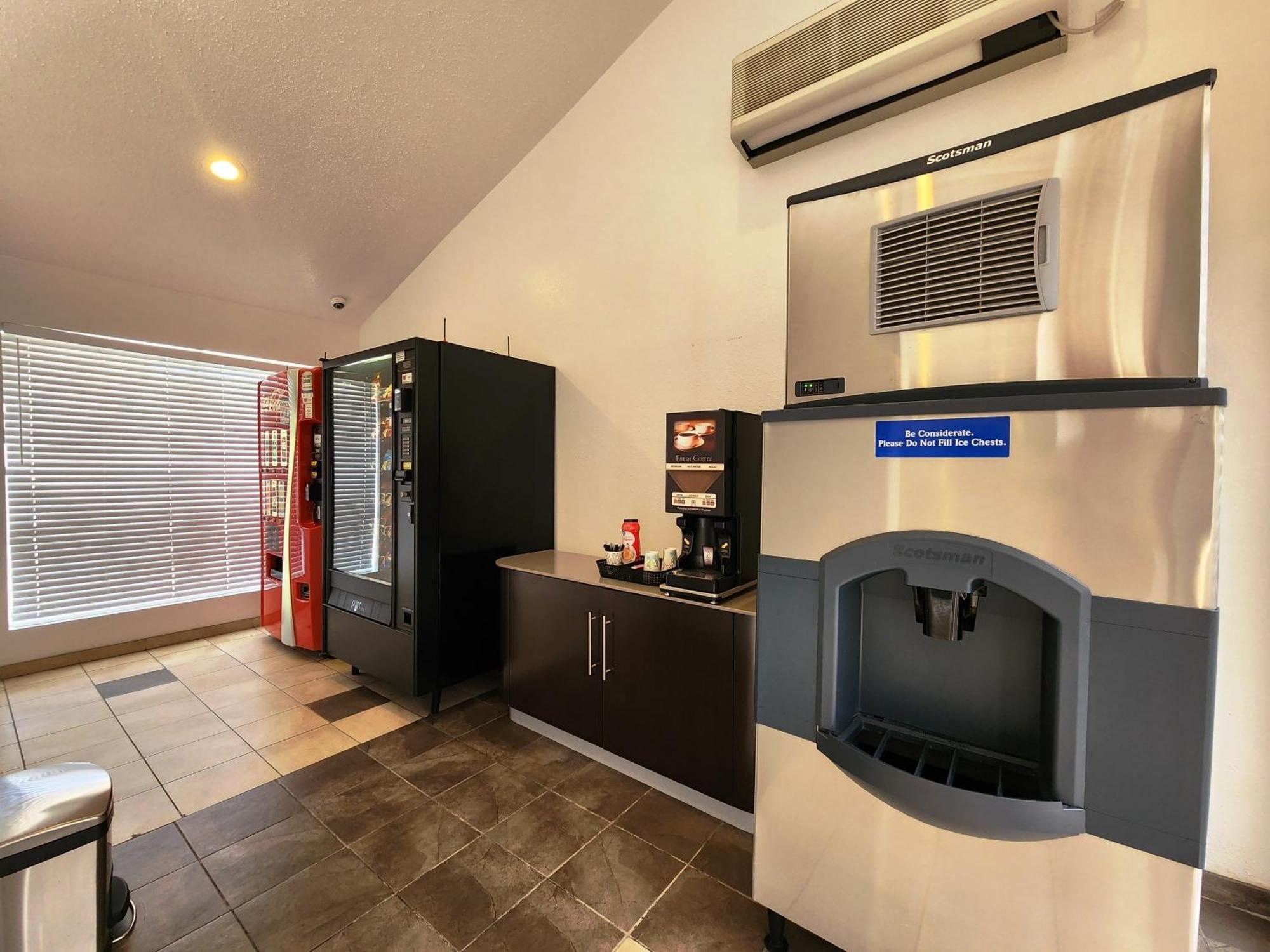 Hotel 6-baytown, Tx - Baytown East Mont Belvieu