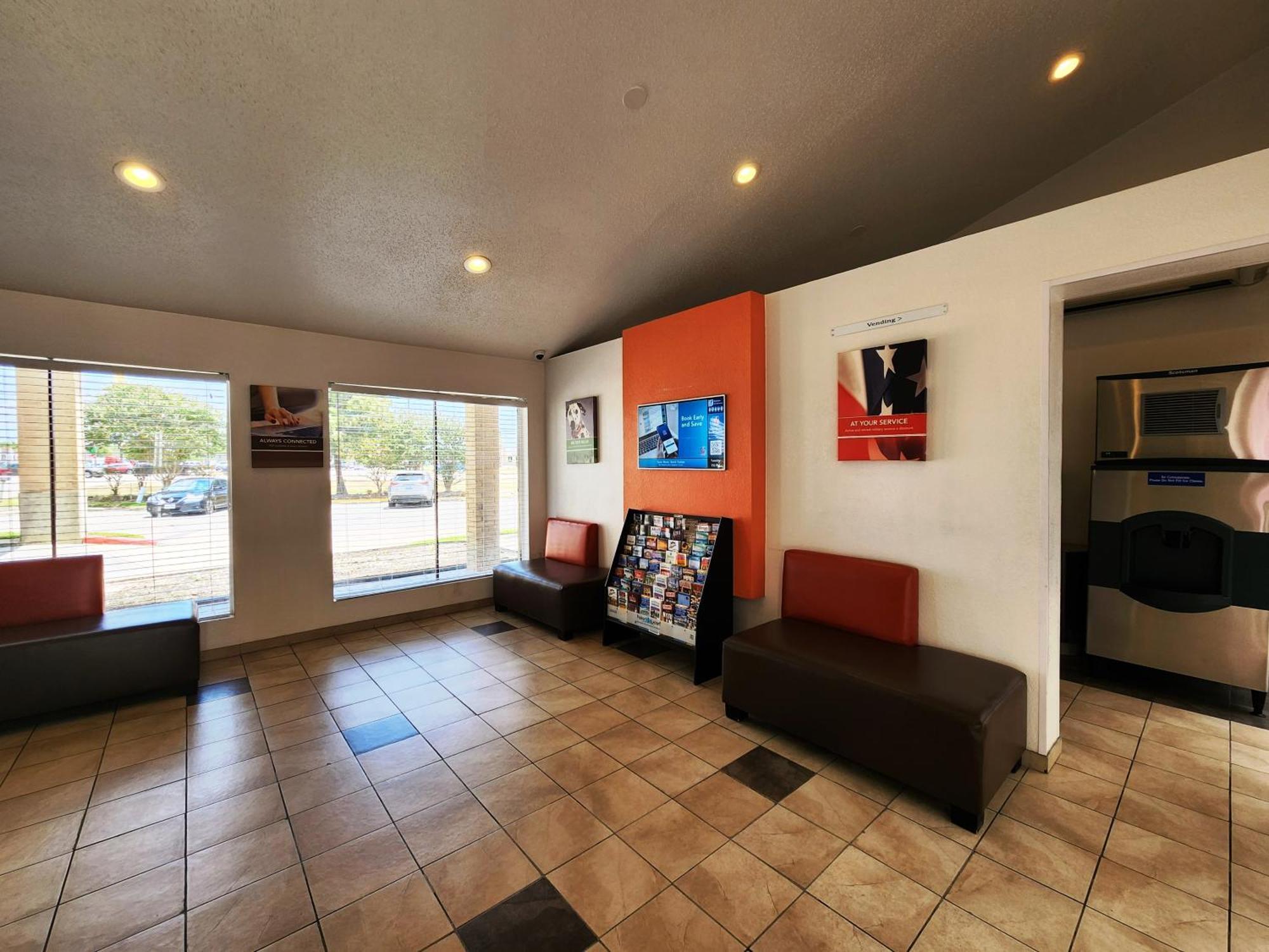 Hotel 6-baytown, Tx - Baytown East