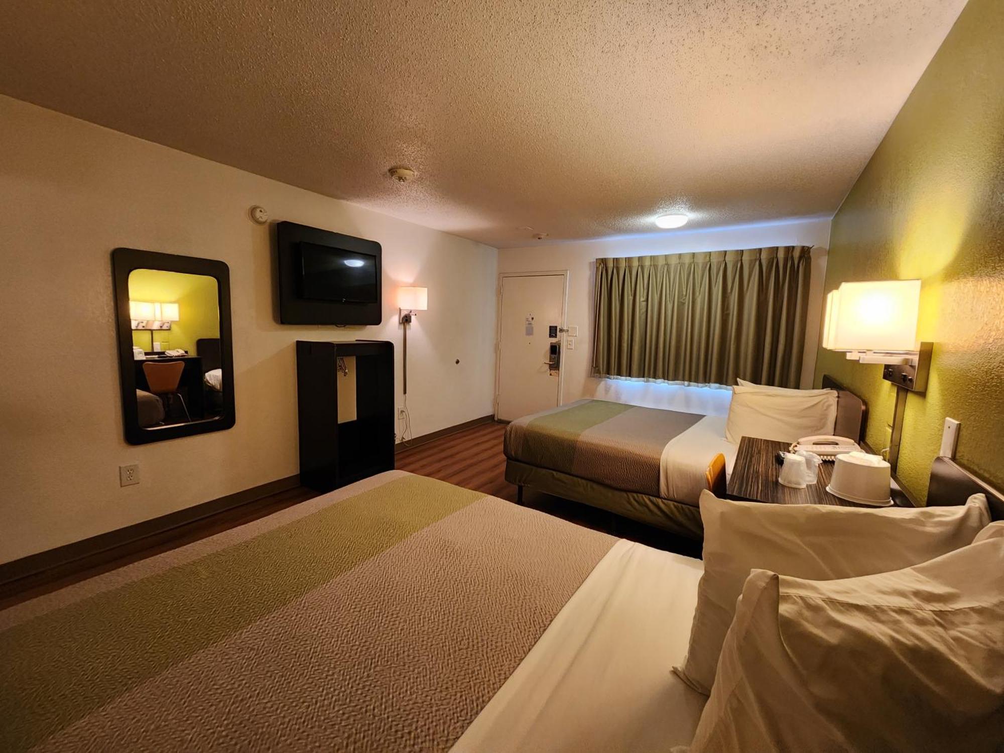 Hotel 6-baytown, Tx - Baytown East 3*