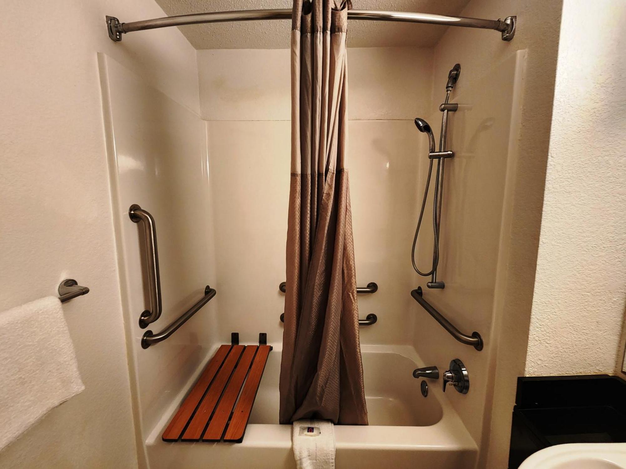 6-baytown, Tx - Baytown East Hotel Mont Belvieu