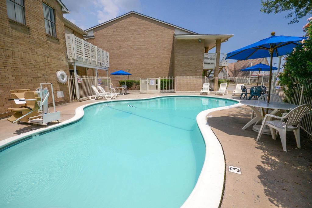 Hotel 6-baytown, Tx - Baytown East
